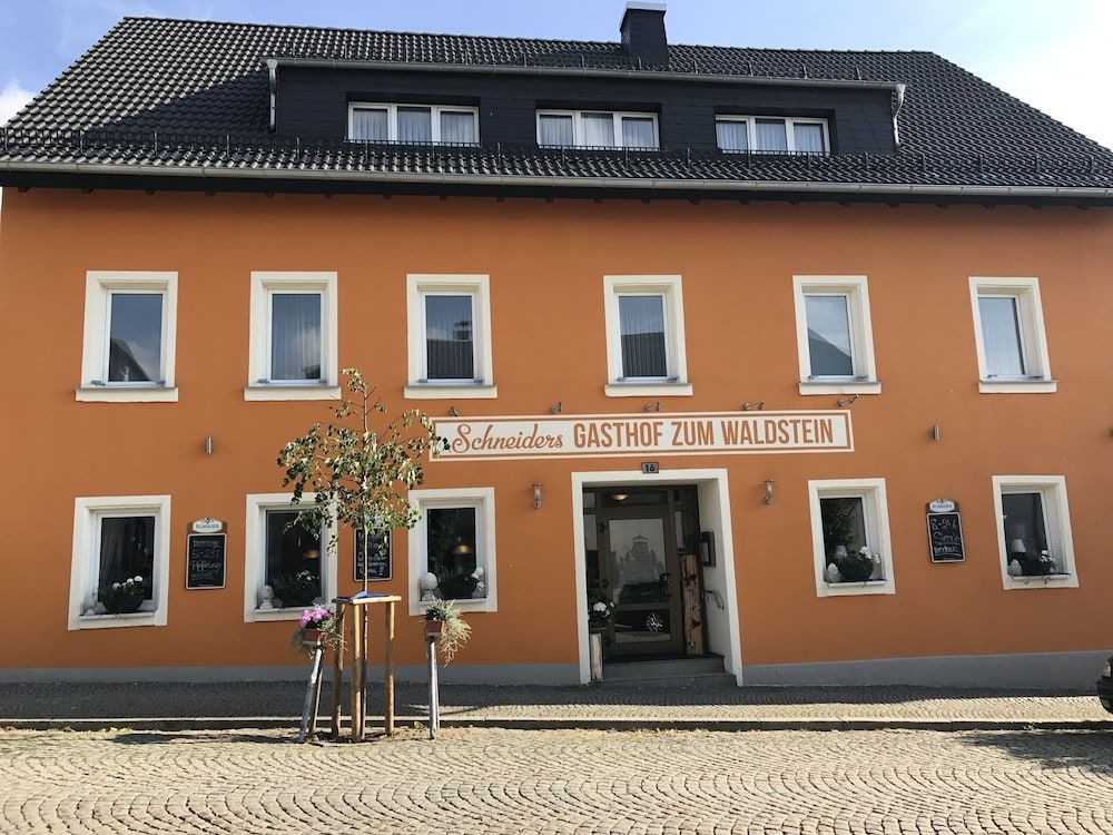 Gasthof ZUM Waldstein -1 estrelas em Zell im Fichtelgebirge