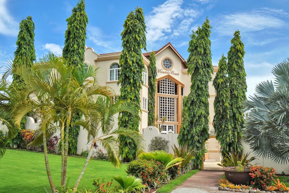 Mandela Court Grenada -1 estrelas em Lance aux Épines