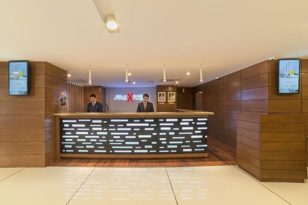Avari Xpress Gulberg 3