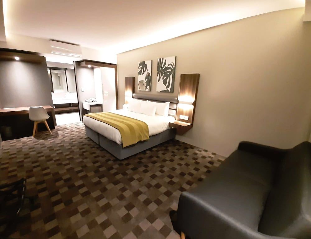 Copperwood Hotel and Conferencing 3