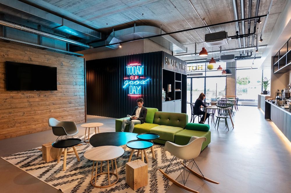 B&B HOTEL Oftringen 2