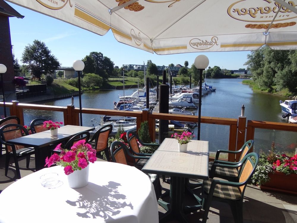 Hotel Bootshaus 4 estrelas em Achim