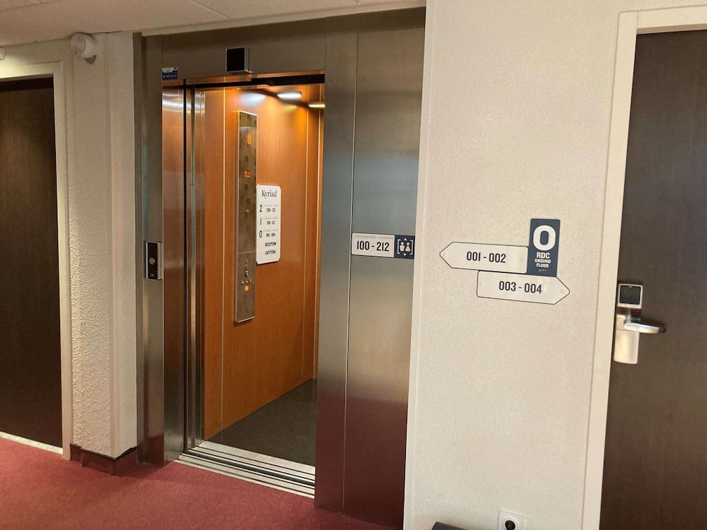 Kyriad Dol de Bretagne 3