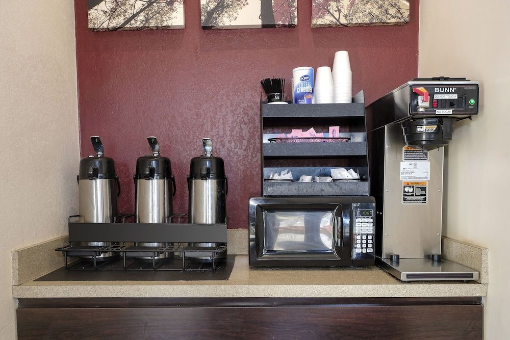 Red Roof Inn Atlanta - Suwanee/ Mall of Georgia 3