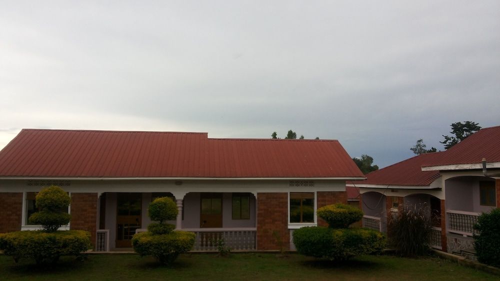 Rock Shadow Hotel -1 estrelas em Koboko