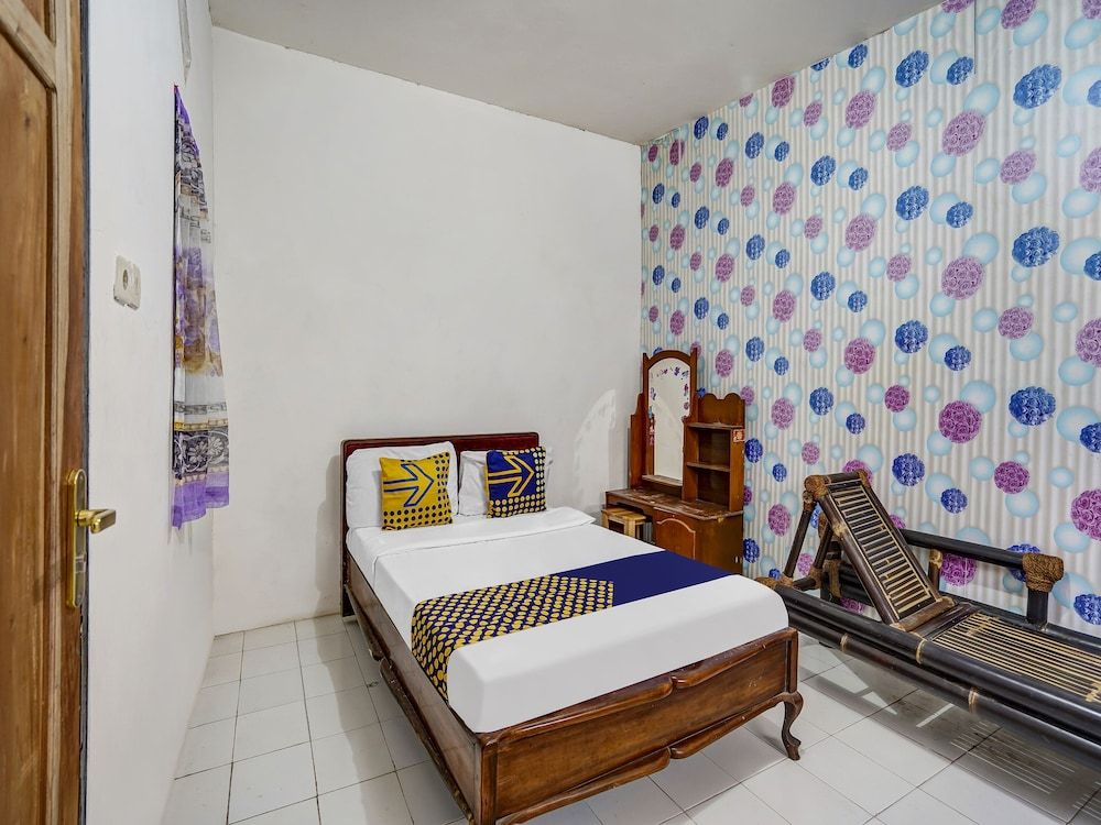 OYO Homes 91103 Desa Wisata Lembah Gunung Tumpeng 2 estrelas em Sumberwaras