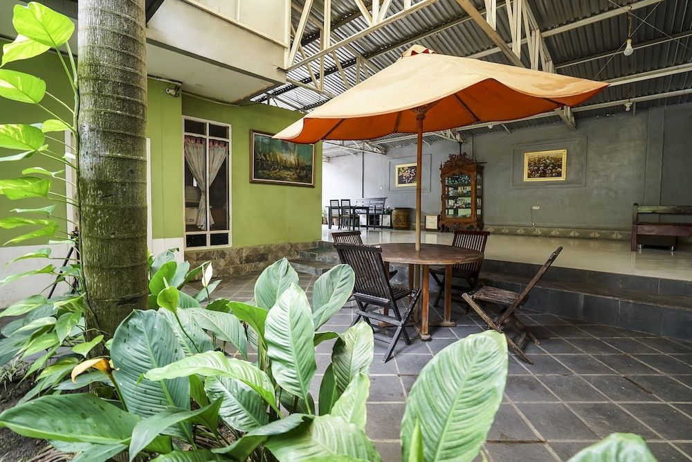 OYO 91027 Note Hotel Syariah 2