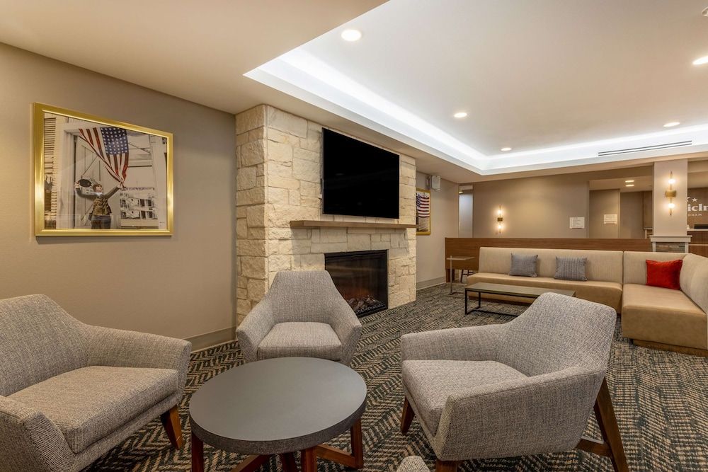 AmericInn by Wyndham San Angelo 2