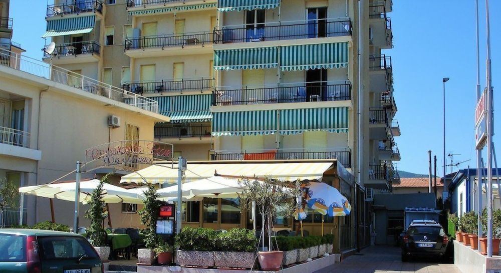 Hotel Lucerna 2 estrelas em Arma di Taggia