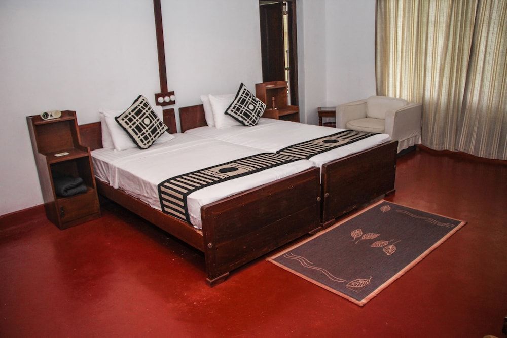 Ancoombra Tea Estate Bungalow 3