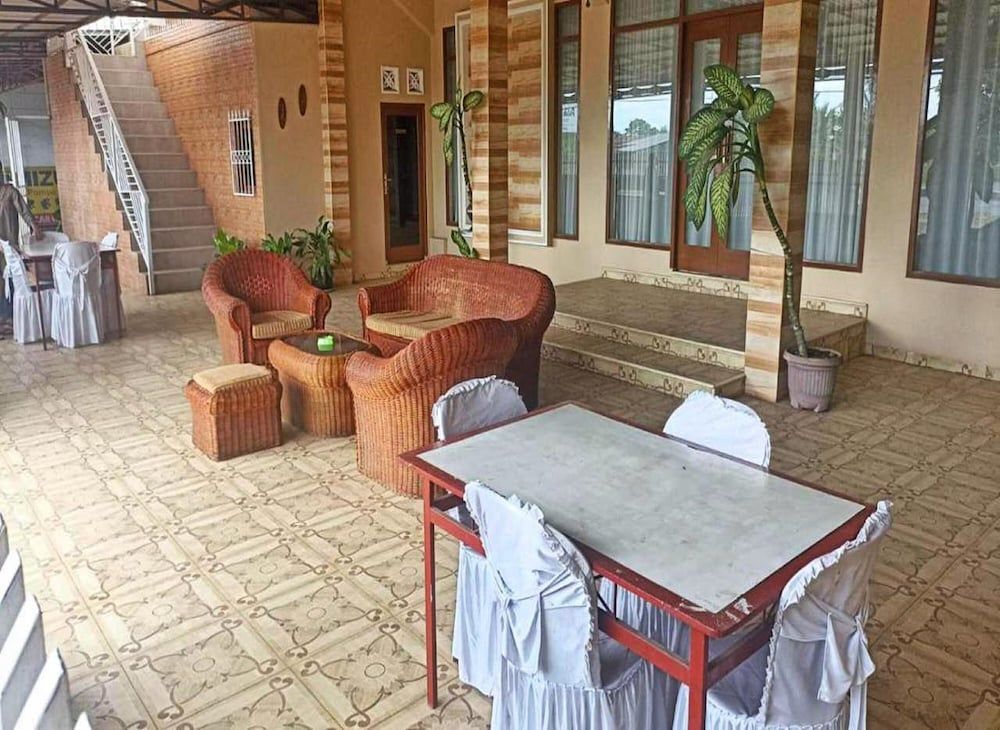 OYO 90960 Putih Salju Homestay Syariah 2