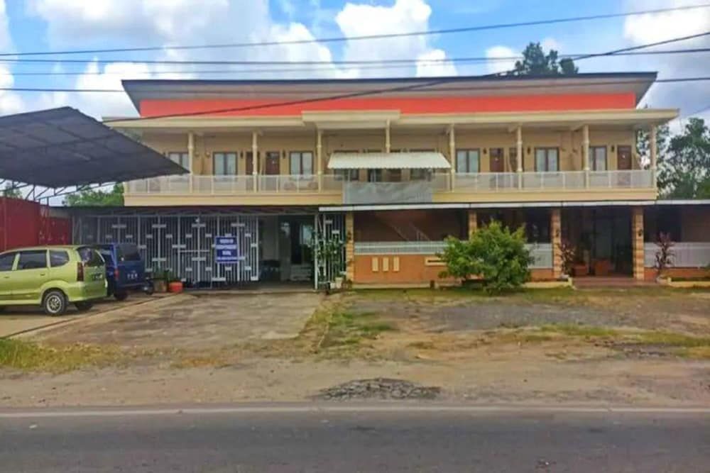 OYO 90960 Putih Salju Homestay Syariah 2 estrelas em Parit