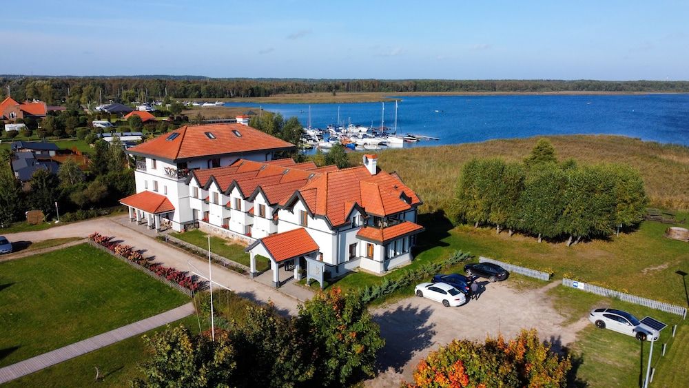 Hotel Joseph Conrad 2 estrelas em Pisz