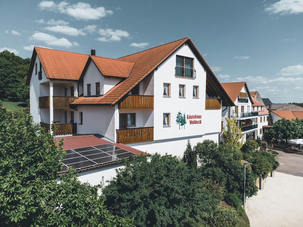 Landhotel Waldeck -1 estrelas em Fremdingen