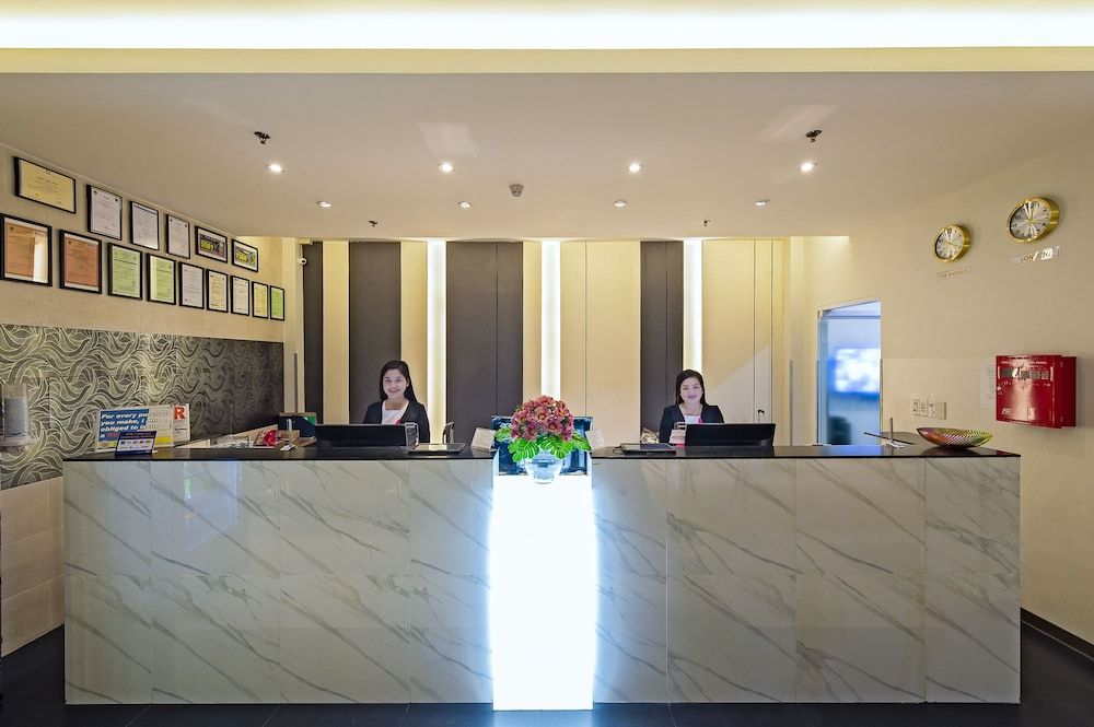 Eighty Eight Hotel 3