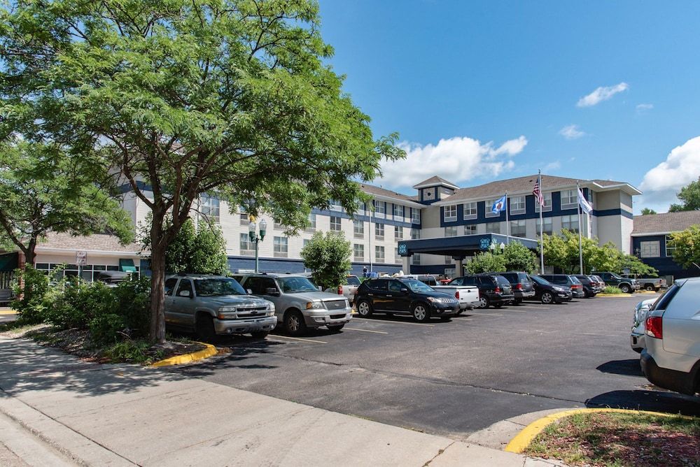 TownSquare Place 3 estrelas em Chaska