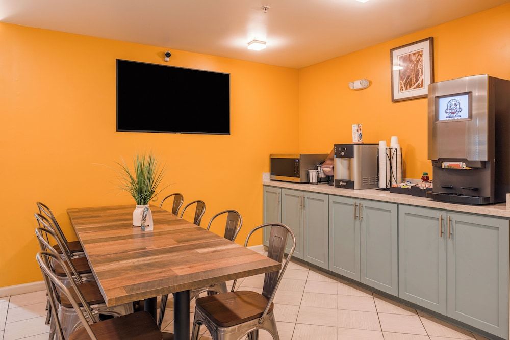 Inn At Moss Landing Point 2