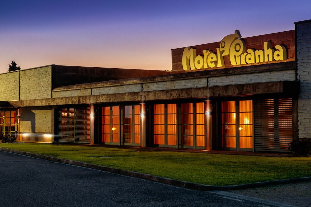 Motel Hotel Piranha 4 estrelas em Cameriano