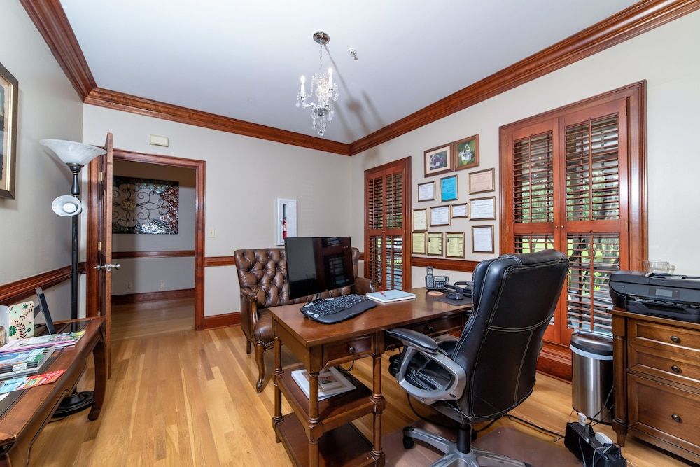 Pleasanton Courtyard B&B 2