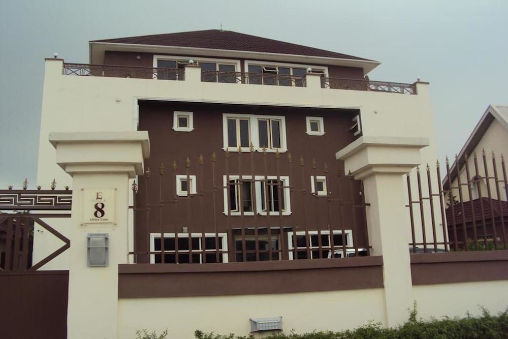 Ellyxville Hotels 3 estrelas em Lekki