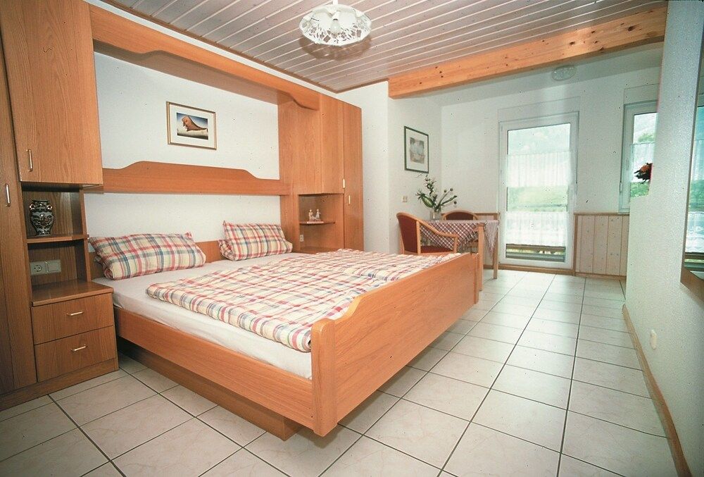 Kurparkhotel Faißt 3