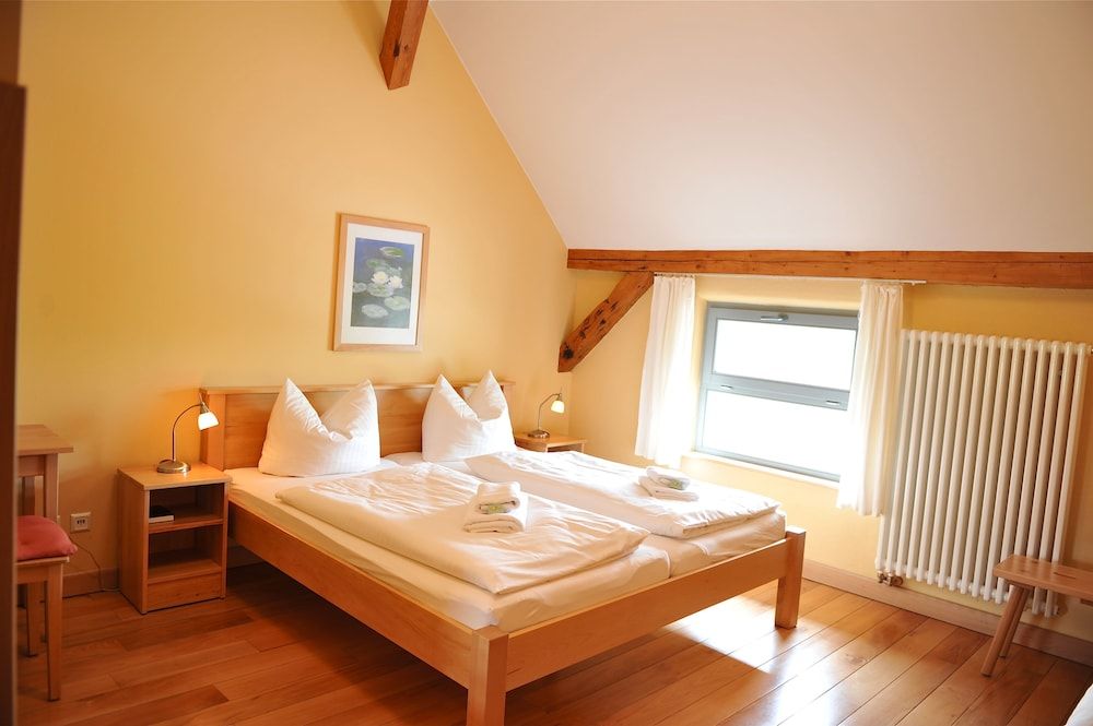 Biohotel Stiftsgut Wilhelmsglücksbrunn 2