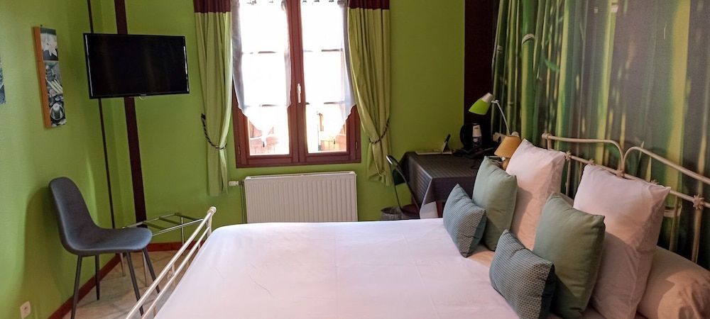 Hotel Les Confins du Perche 3