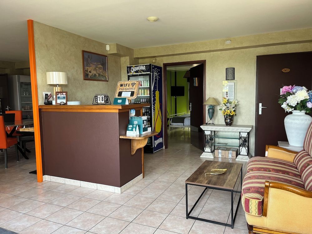 Hotel Les Confins du Perche 2