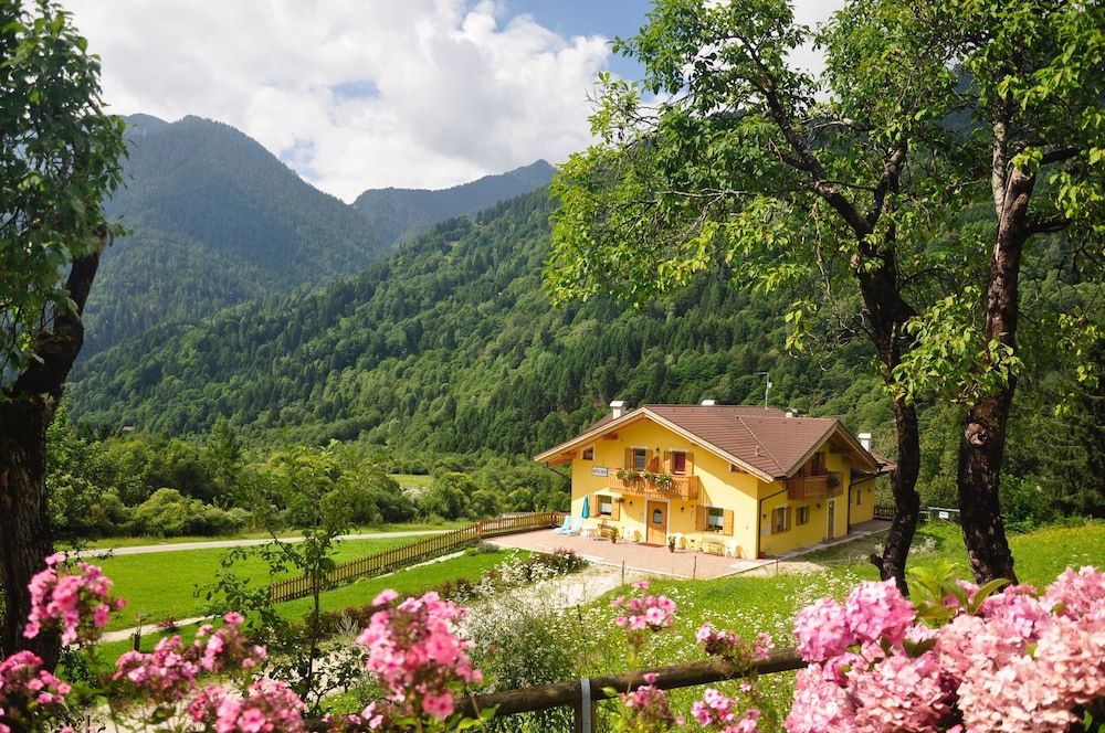 Eco-Baita Natura Spensierata -1 estrelas em Canal San Bovo