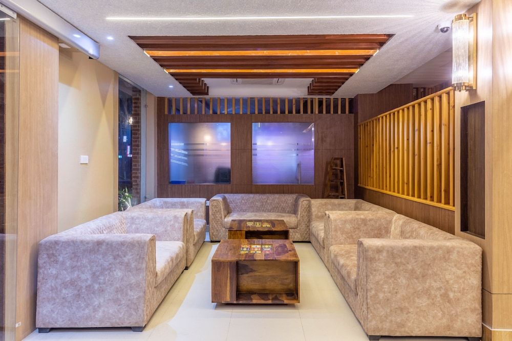 Chitwan Midtown Resort 3