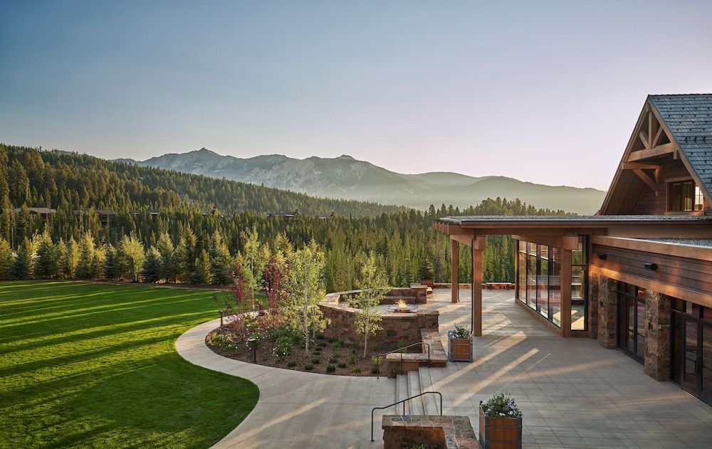 Montage Big Sky 5 estrelas em Big Sky