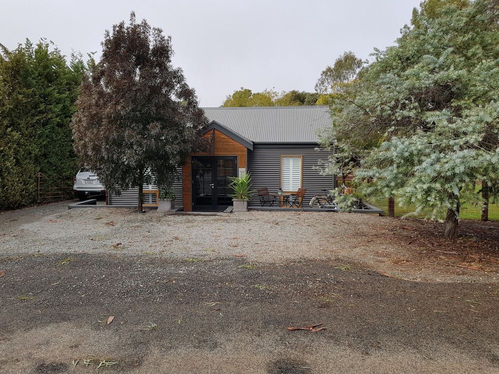 Irongate Studio -1 estrelas em Mintaro