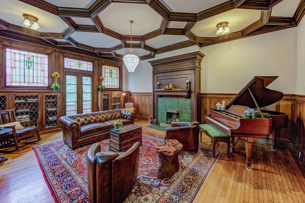 Oak Hall BnB 2