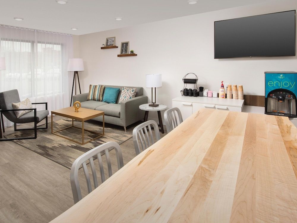 WoodSpring Suites Tri-Cities - Richland 2