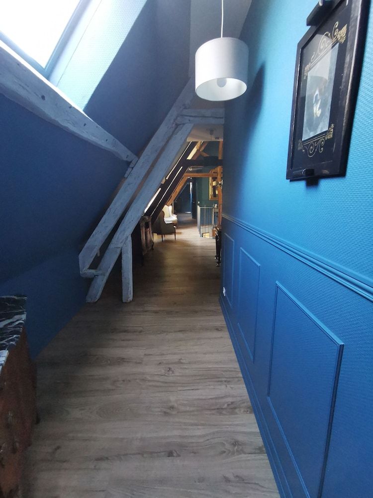 La Cour d'Hortense 2