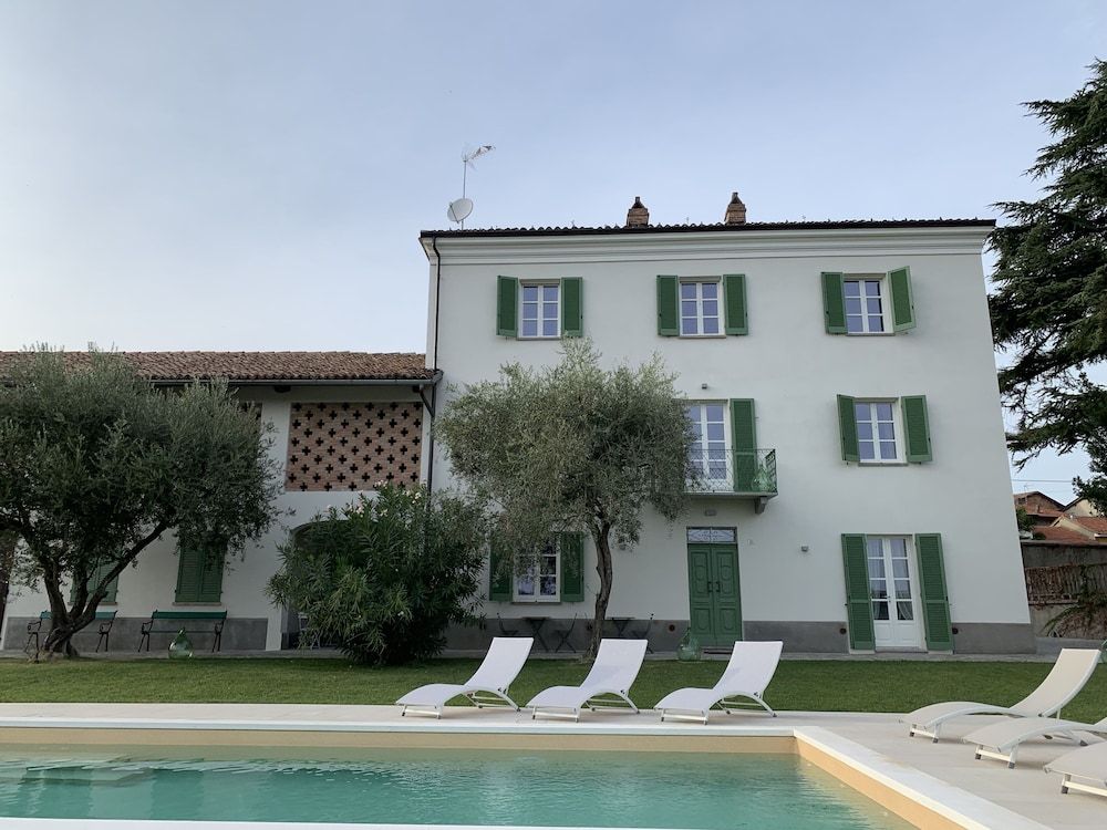 Laficaia Wine Resort -1 estrelas em Mombaruzzo