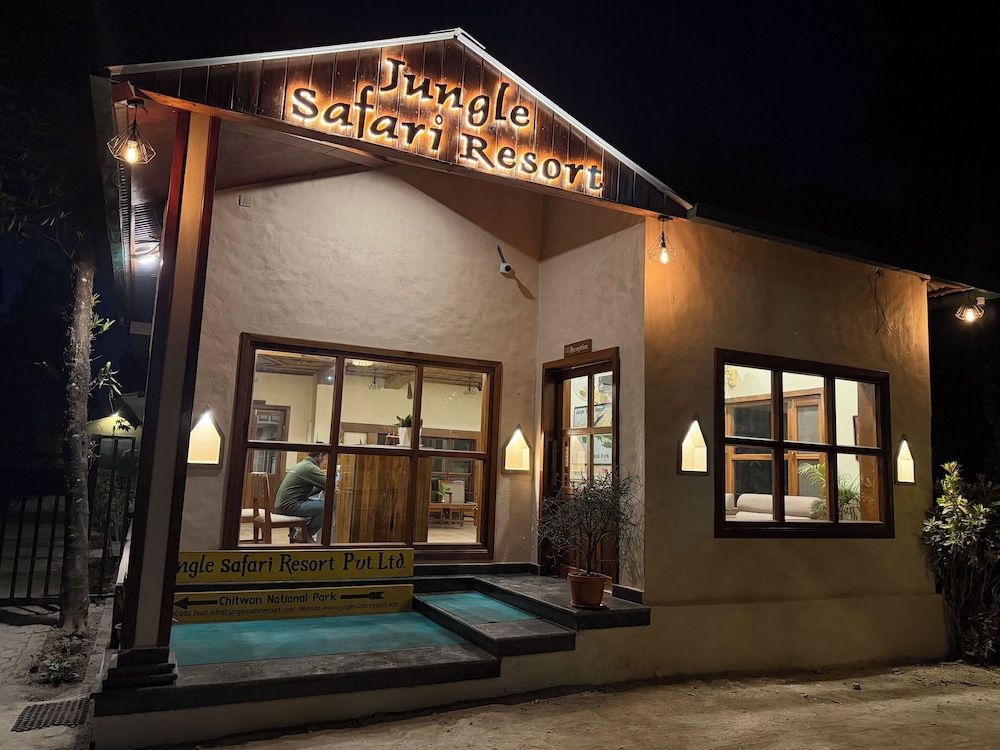 Jungle Safari Resort 3