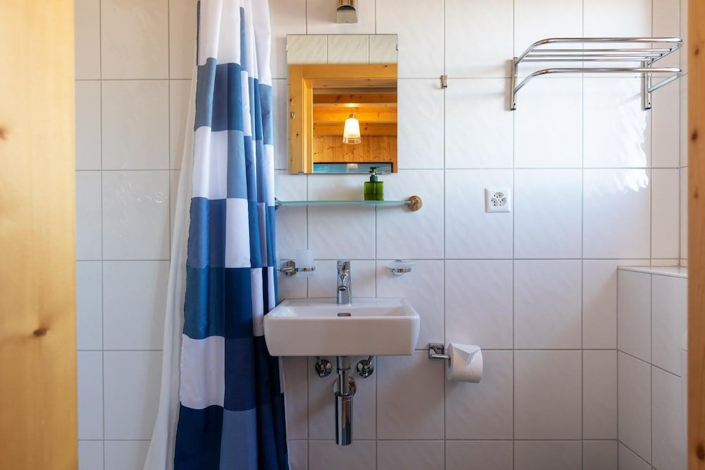 Chalet Belle Roche Recently Renovated Jacuzzi 2