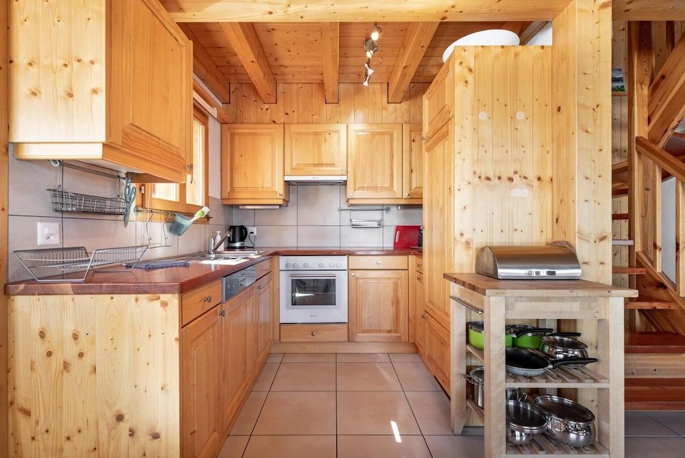 Chalet Belle Roche Recently Renovated Jacuzzi 3