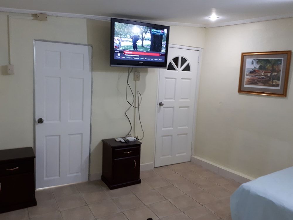 Woodbrook on the Avenue 3