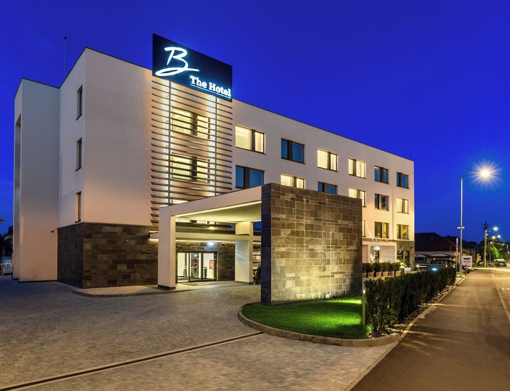 B The Hotel 4 estrelas em Sfântu-Gheorghe
