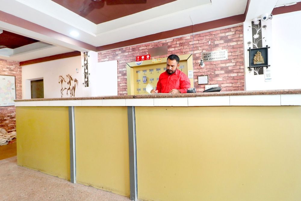 39812 Welcome Lounge 3