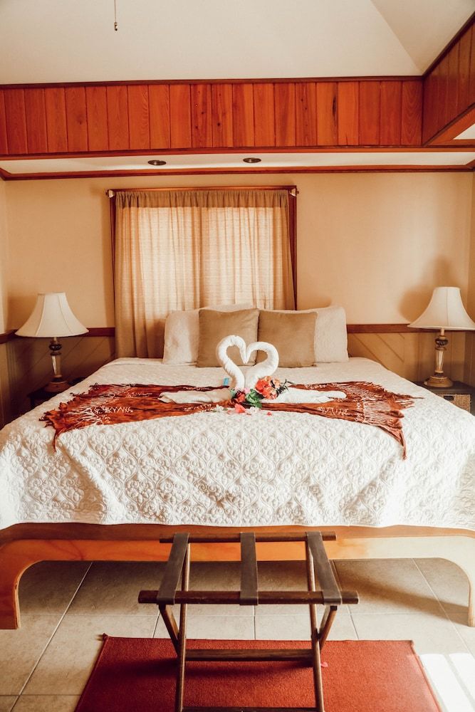 EMBRACE Resort -1 étoiles à Staniel Cay