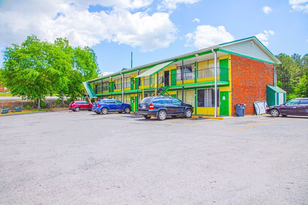OYO Hotel Calhoun, GA I-75 2 estrellas en Calhoun