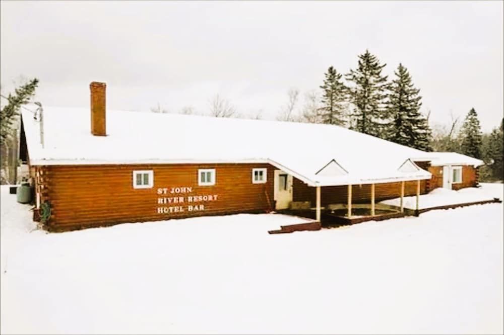 Love Hotels St John River at Fort Kent ME 2