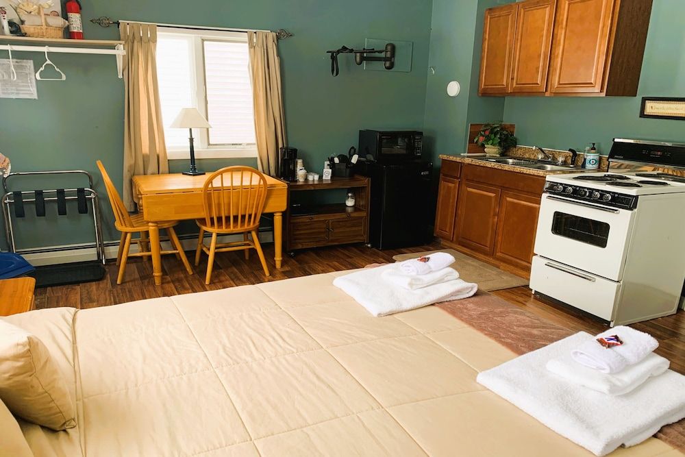 Love Hotels St John River at Fort Kent ME 3