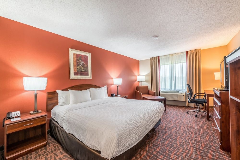 Lake Norman Inn and Suites 2