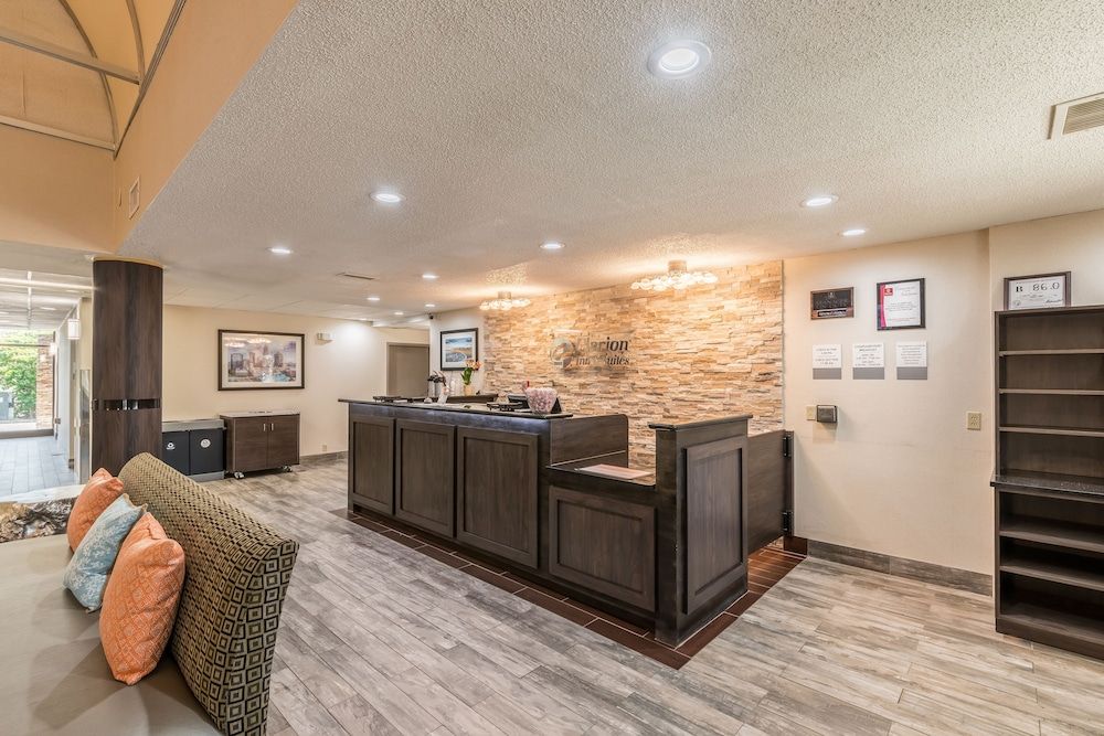 Lake Norman Inn and Suites 2 estrelas em Cornelius