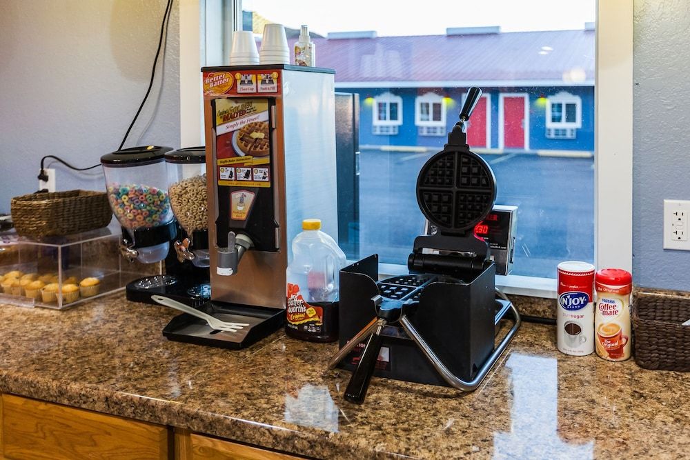 Fort Davis Inn & R.V. Park 3