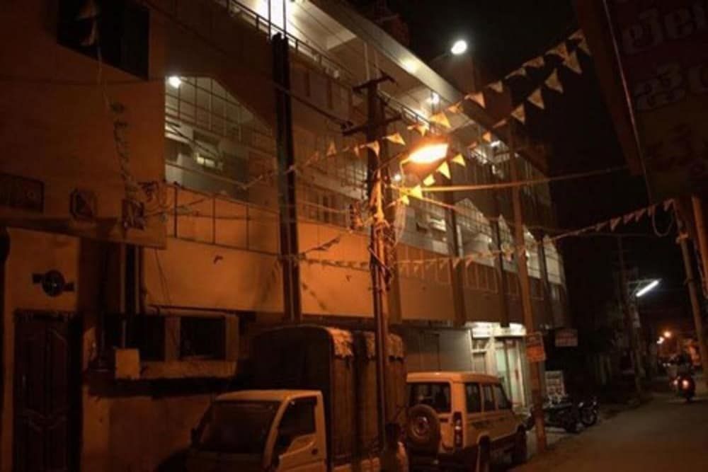 Mourya Deluxe AC Lodge -1 estrelas em Chitradurga